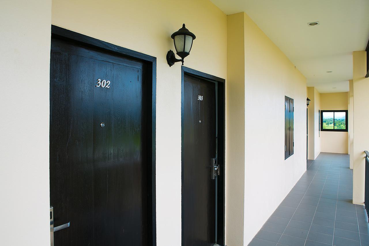Saksuksmile Resort Sukhothai Exterior photo
